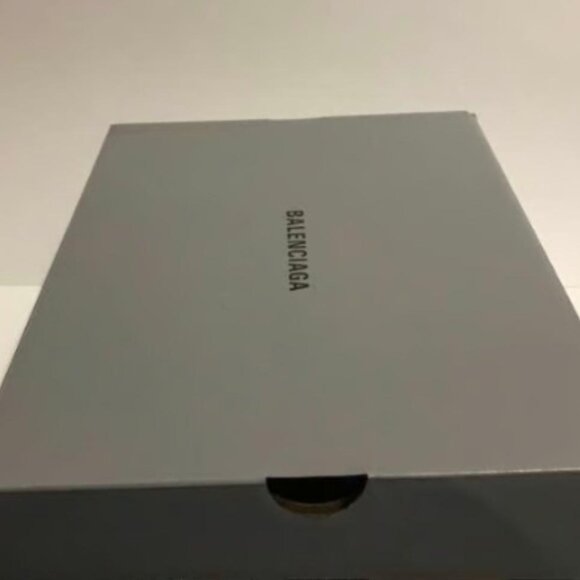 Balenciaga Runner - Picture 8 of 8
